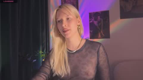 Lora heil online show from September 30, 2025, 4:34 pm