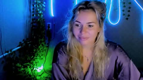 Snapshot of loraboyar chatting on September 12, 2025, 2:22 am Lora online show from September 12, 2025, 2:22 am