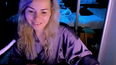 Snapshot of loraboyar chatting on October 8, 2025, 2:42 am Lora online show from October 8, 2025, 2:42 am
