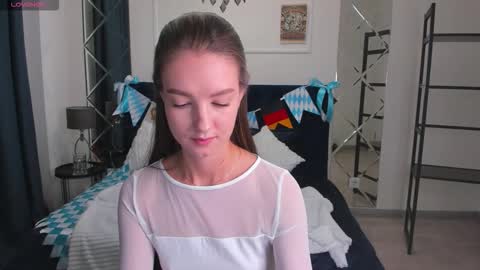 Ur sensual Lora online show from September 28, 2025, 1:33 am