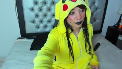 Snapshot of loredepp chatting on December 21, 2024, 11:01 am Lore Depp online show from December 21, 2024, 11:01 am