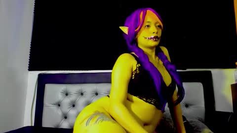 Snapshot of loredepp chatting on October 20, 2025, 3:18 am Lore Depp online show from October 20, 2025, 3:18 am