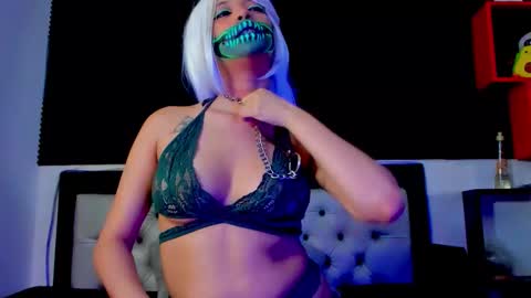 Snapshot of loredepp chatting on October 25, 2025, 4:20 am Lore Depp online show from October 25, 2025, 4:20 am