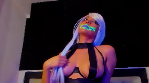 Snapshot of loredepp chatting on December 4, 2025, 4:33 am Lore Depp online show from December 4, 2025, 4:33 am