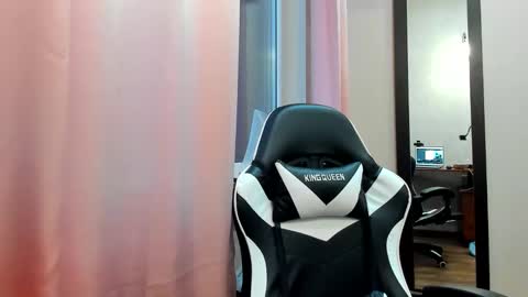 Snapshot of lorelea_cute chatting on January 13, 2025, 1:39 pm Lorelea cute online show from January 13, 2025, 1:39 pm