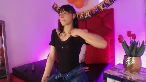 Snapshot of loreley_novoa chatting on October 13, 2025, 3:17 am LORELI online show from October 13, 2025, 3:17 am