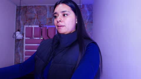 lorem_adams online show from September 9, 2025, 11:10 am