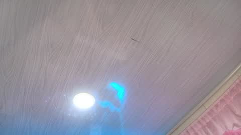 Loren online show from January 8, 2025, 1:21 am