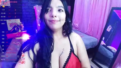 Loren online show from September 12, 2025, 10:43 pm
