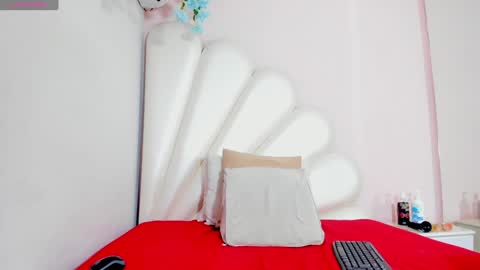 Snapshot of lorena_hawkins chatting on February 3, 2025, 1:40 pm Lorena online show from February 3, 2025, 1:40 pm