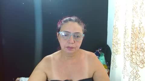 Lorena.. online show from October 5, 2025, 5:22 pm
