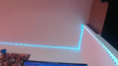 lorenitha online show from September 14, 2025, 4:06 pm