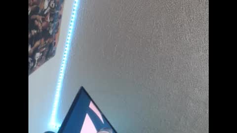 lorenitha online show from October 2, 2025, 3:24 am