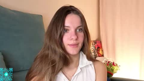 Chloe for Fan BlackHole online show from November 9, 2025, 5:22 pm