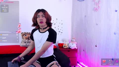 Snapshot of lorettmatthew chatting on January 17, 2025, 4:17 am LorettMatthew online show from January 17, 2025, 4:17 am