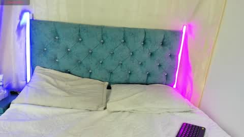 Snapshot of lorettmatthew chatting on February 16, 2025, 3:47 am LorettMatthew online show from February 16, 2025, 3:47 am