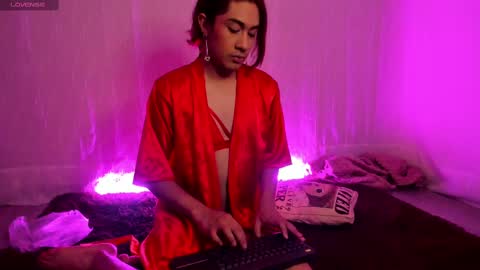 Snapshot of lorettmatthew chatting on March 5, 2025, 3:40 am LorettMatthew online show from March 5, 2025, 3:40 am