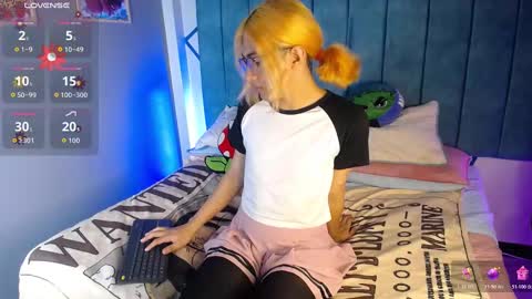 Snapshot of lorettmatthew chatting on October 23, 2025, 5:51 am LorettMatthew online show from October 23, 2025, 5:51 am