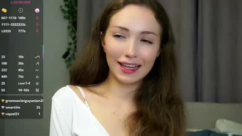 Snapshot of loriamarzinske chatting on October 2, 2025, 9:55 pm Naomi online show from October 2, 2025, 9:55 pm