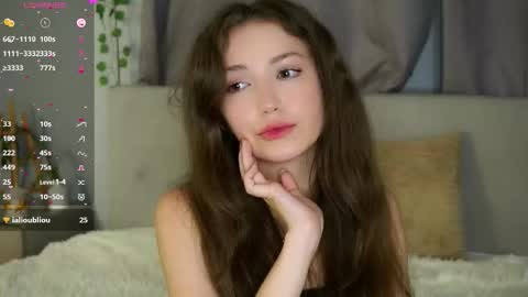 Snapshot of loriamarzinske chatting on October 12, 2025, 10:20 pm Naomi online show from October 12, 2025, 10:20 pm