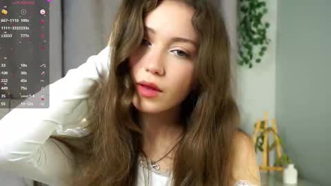 Snapshot of loriamarzinske chatting on October 16, 2025, 10:11 pm Naomi online show from October 16, 2025, 10:11 pm