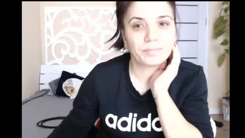 LorraGrey online show from January 3, 2025, 12:52 pm