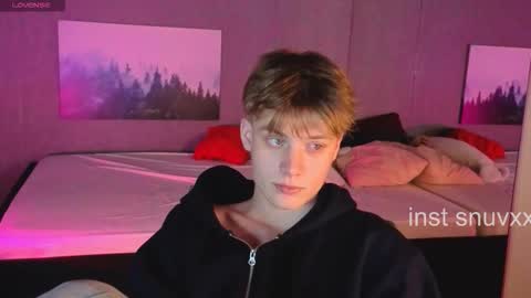 louie_evans online show from November 17, 2025, 3:51 pm