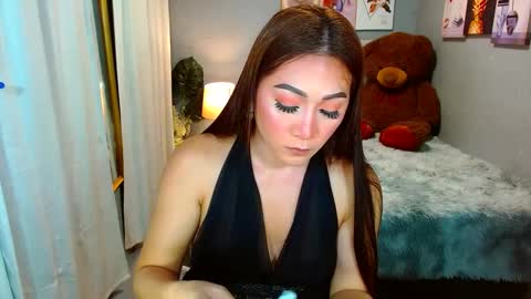 Snapshot of louie_sexy chatting on December 8, 2024, 4:50 pm Cathy online show from December 8, 2024, 4:50 pm