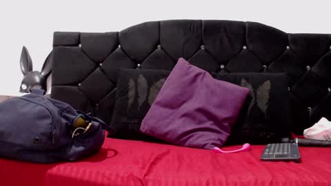 Snapshot of louis_bcasta1 chatting on February 1, 2025, 10:59 am OF louis bcasta1 online show from February 1, 2025, 10:59 am