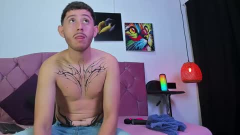 Snapshot of louis_bcasta1 chatting on March 3, 2025, 11:00 am OF louis bcasta1 online show from March 3, 2025, 11:00 am