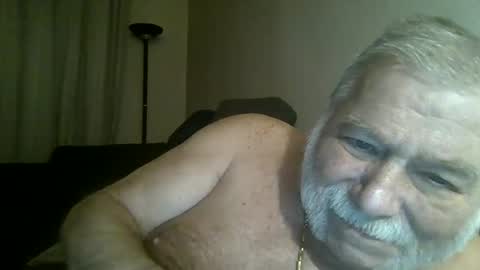 Snapshot of louis_chokdee chatting on December 5, 2024, 4:23 pm louis_chokdee online show from December 5, 2024, 4:23 pm