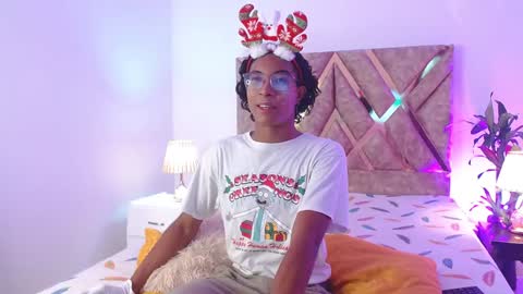 Louis Valdz online show from December 1, 2024, 9:04 pm