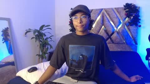 Louis Valdz online show from December 29, 2024, 1:49 pm