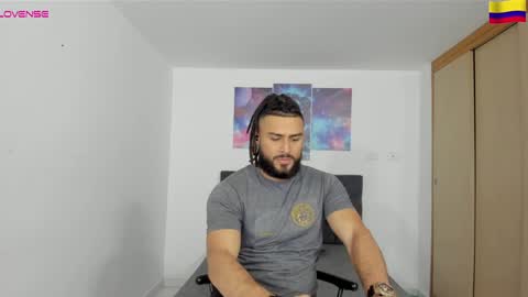 louis_marley_ online show from December 19, 2024, 12:34 am