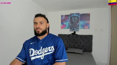 louis_marley_ online show from December 29, 2024, 5:44 pm