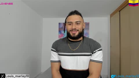 louis_marley_ online show from January 9, 2025, 2:01 am