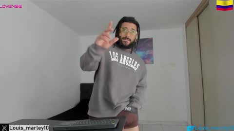 louis_marley_ online show from October 12, 2025, 3:55 pm