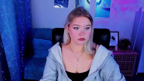 Snapshot of louisemous chatting on October 20, 2025, 3:23 pm Loise online show from October 20, 2025, 3:23 pm