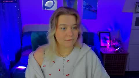 Loise online show from November 29, 2025, 9:51 pm