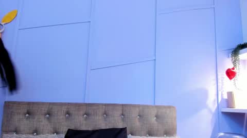 Snapshot of lourenfox chatting on October 8, 2025, 11:41 am Louren Fox online show from October 8, 2025, 11:41 am