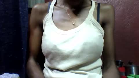 Snapshot of lovaelisa chatting on October 31, 2025, 5:41 am lovaelisa online show from October 31, 2025, 5:41 am