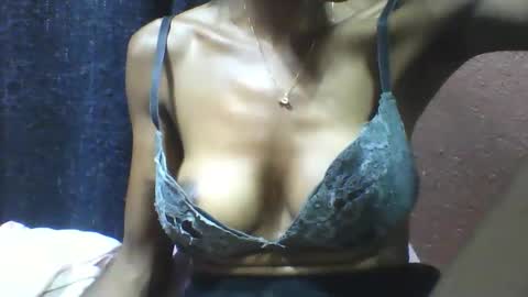 Snapshot of lovaelisa chatting on November 5, 2025, 7:36 pm lovaelisa online show from November 5, 2025, 7:36 pm