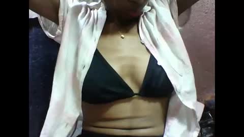 Snapshot of lovaelisa chatting on November 18, 2025, 2:39 am lovaelisa online show from November 18, 2025, 2:39 am