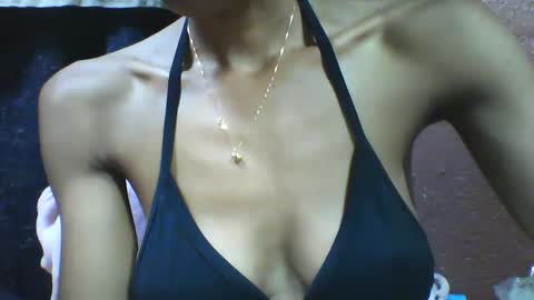 Snapshot of lovaelisa chatting on November 28, 2025, 8:39 am lovaelisa online show from November 28, 2025, 8:39 am