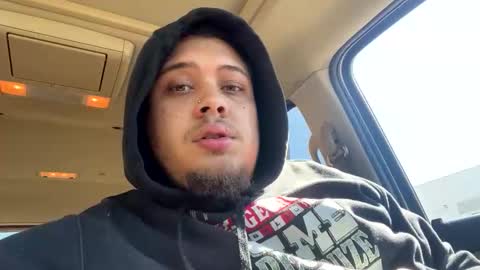 Snapshot of love01109 chatting on October 2, 2025, 3:52 pm love01109 online show from October 2, 2025, 3:52 pm