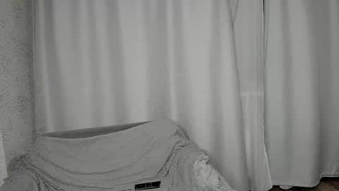 M online show from November 22, 2025, 6:40 pm