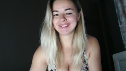 Megane online show from October 26, 2025, 7:14 am