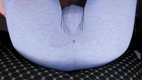 Snapshot of love_hard_kiru chatting on December 4, 2025, 10:02 am Kira online show from December 4, 2025, 10:02 am