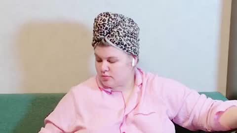 Snapshot of love_wiggy18 chatting on December 2, 2024, 1:57 pm Ally online show from December 2, 2024, 1:57 pm