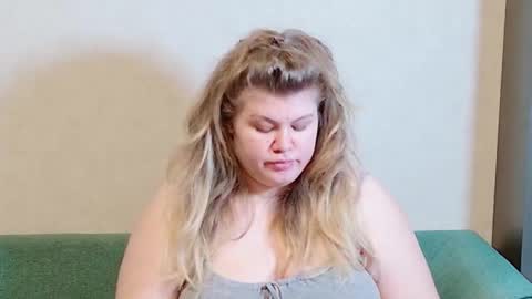 Snapshot of love_wiggy18 chatting on December 5, 2024, 2:22 pm Ally online show from December 5, 2024, 2:22 pm